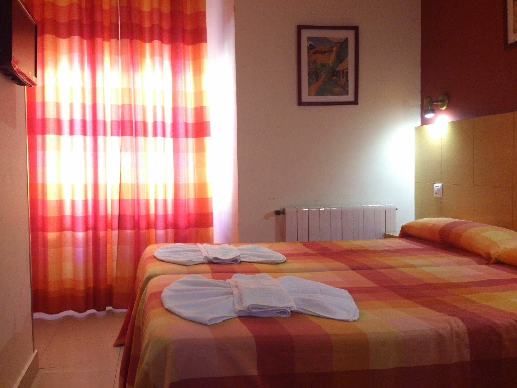 โอสตัล อินเตอร์ พลาซา มายอร์ Hotel มาดริด ภายนอก รูปภาพ